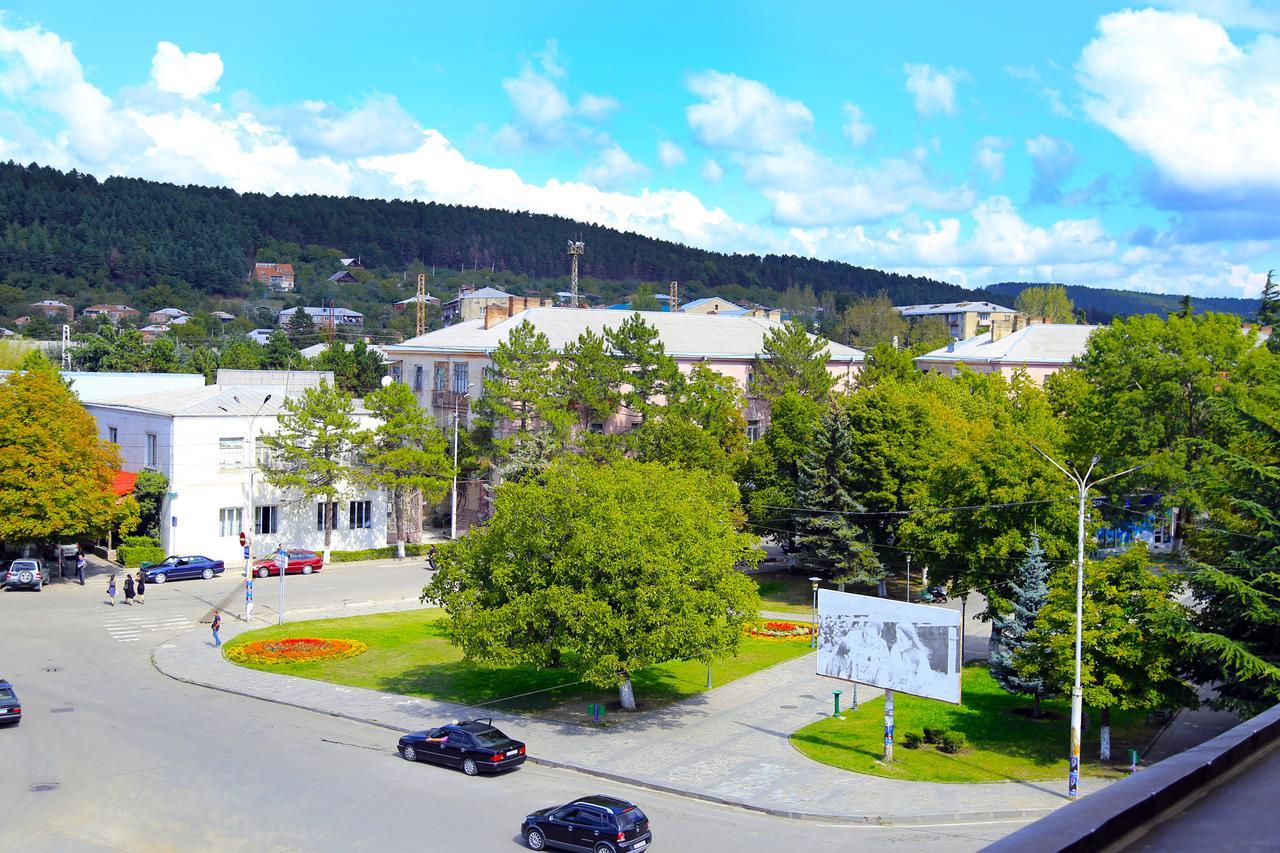 Iveria Hotel Khashuri Eksteriør billede